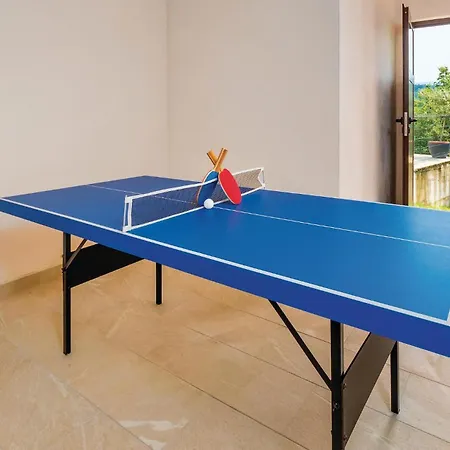 Stunning In Barisici With Wifi Holiday home