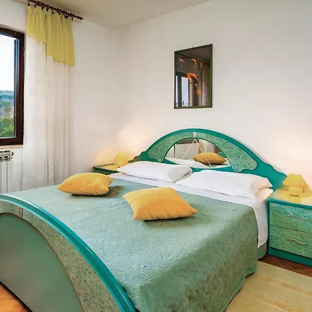 Stunning In Barisici With Wifi *