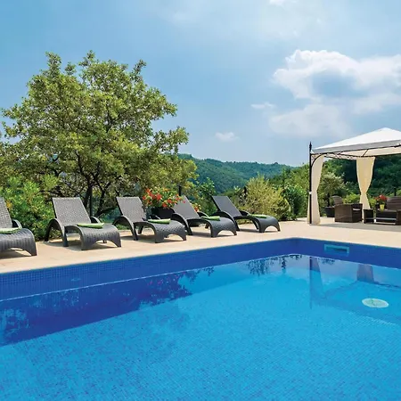 Barisici V Holiday home *