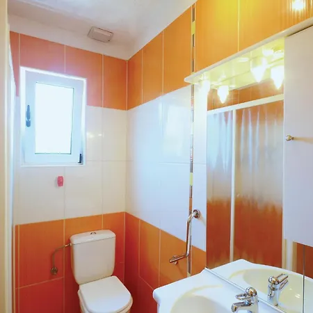 Holiday home Stunning In Barisici With Wifi