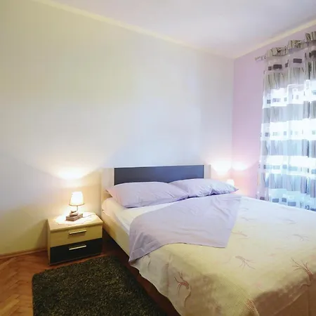 Barisici V Holiday home *