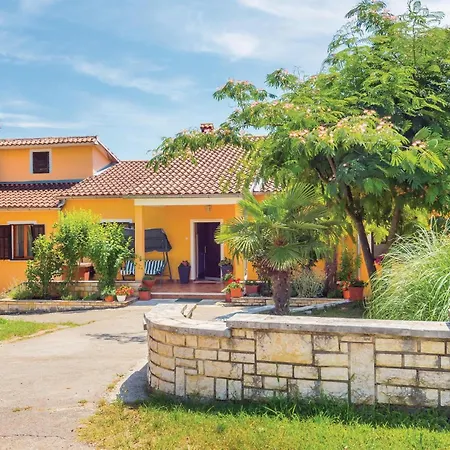 Barisici V Holiday home *